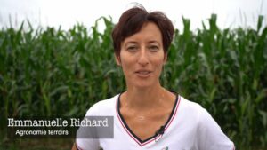 Emmanuelle Choné - spécialiste de la fertilité des sols et de la santé des plantes